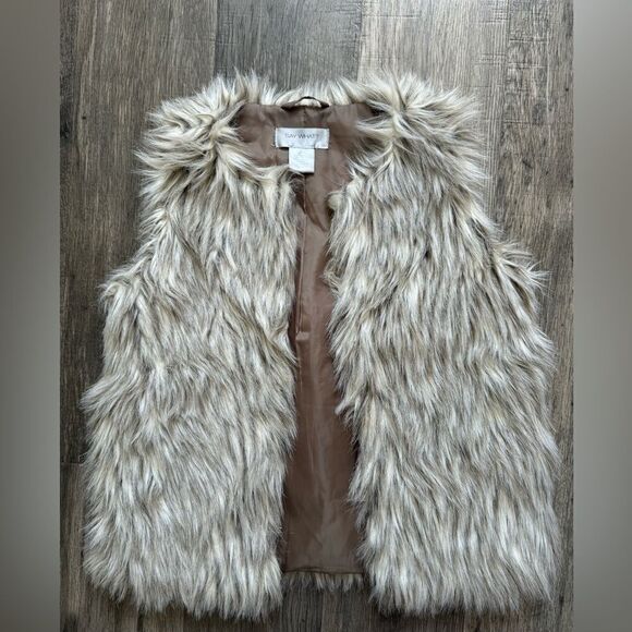Say What? Other - GIRLS FAUX FUR VEST SIZE LARGE